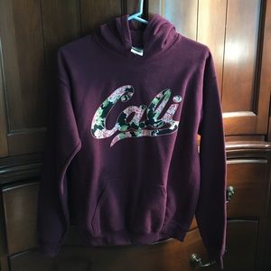 Maroon fleece sweatshirt